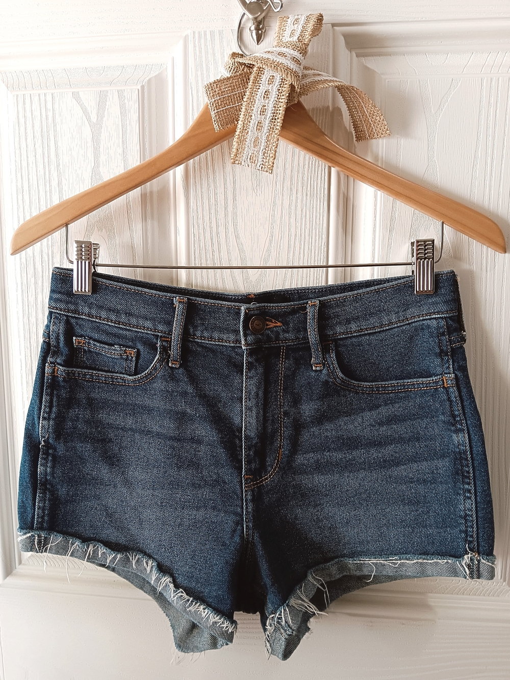 HOLLISTER HIGH RISE VINTAGE DARK BLUE WASH CUFFED FRAYED HEM SHORT SHORTS 5 | 27